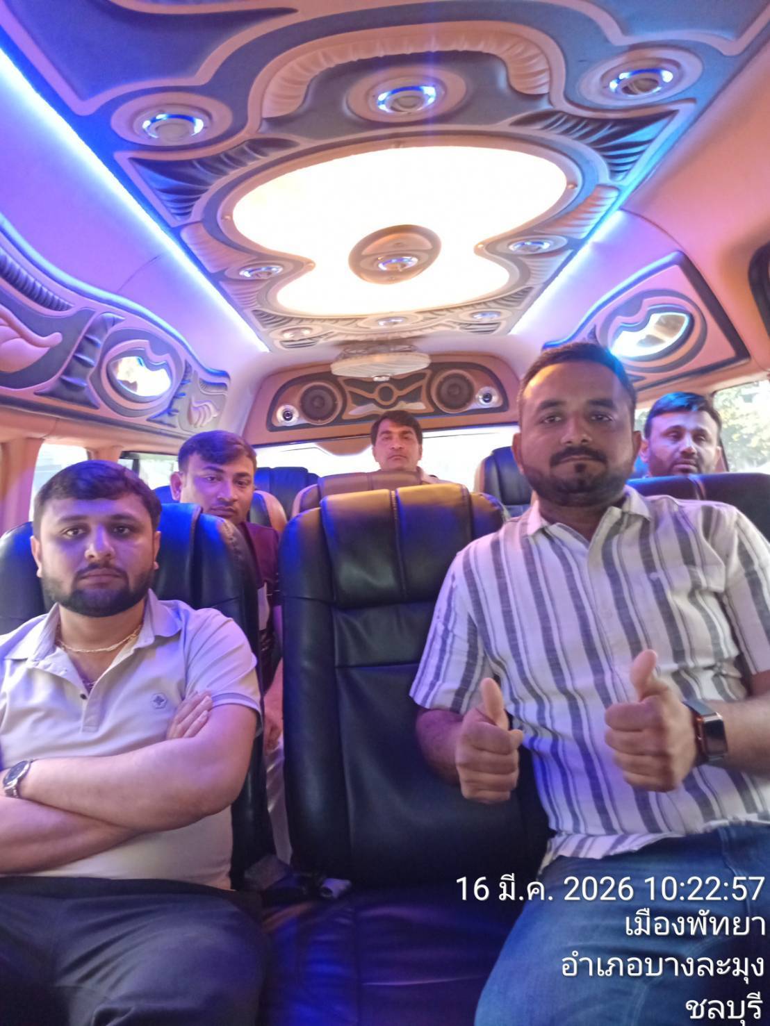 รีวิว รถรับส่งสนามบิน รถตู้เหมา รถวีไอพี รถนำเที่ยว